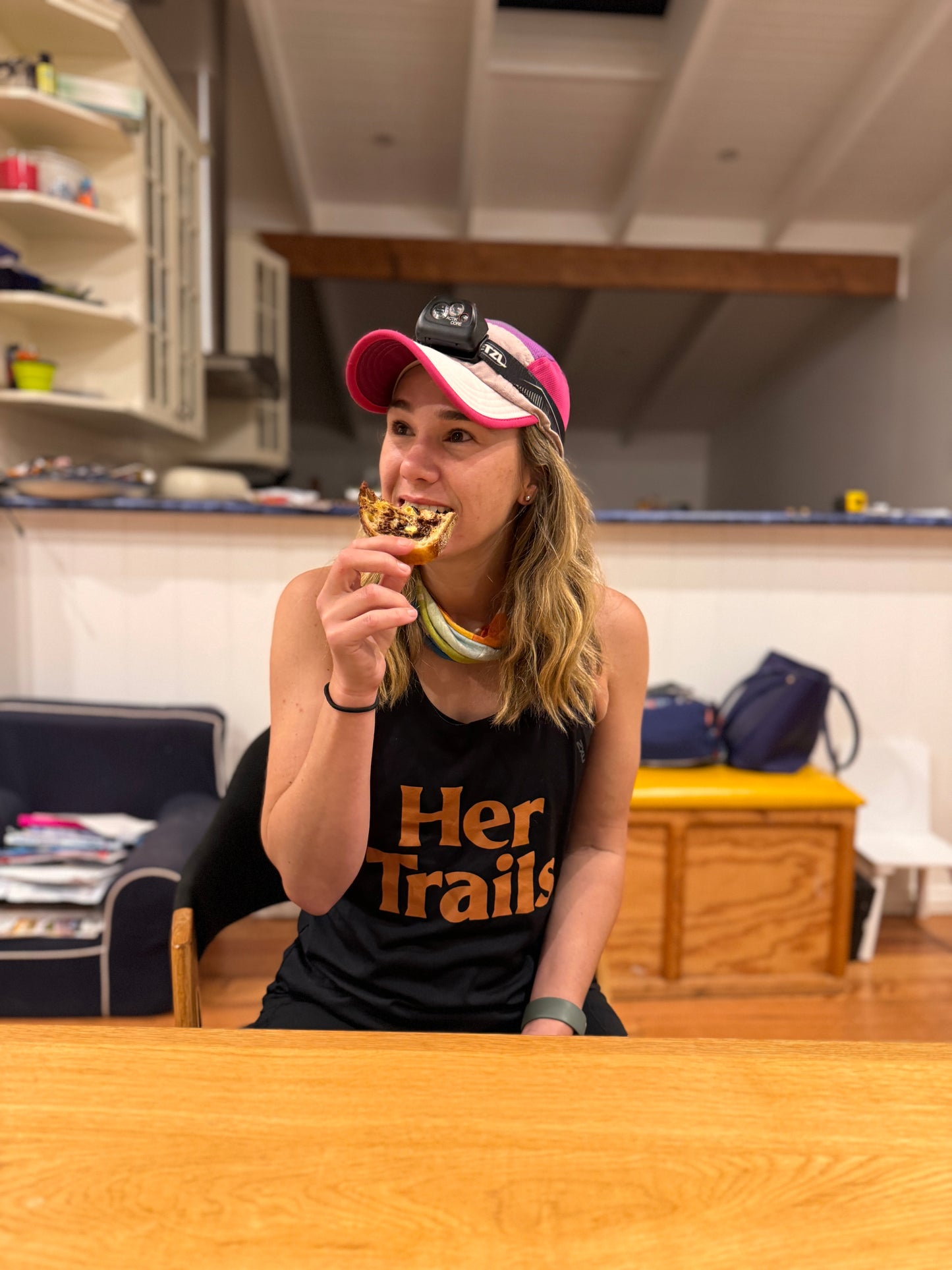 Her Trails x 2XU Light Speed Tech Singlet