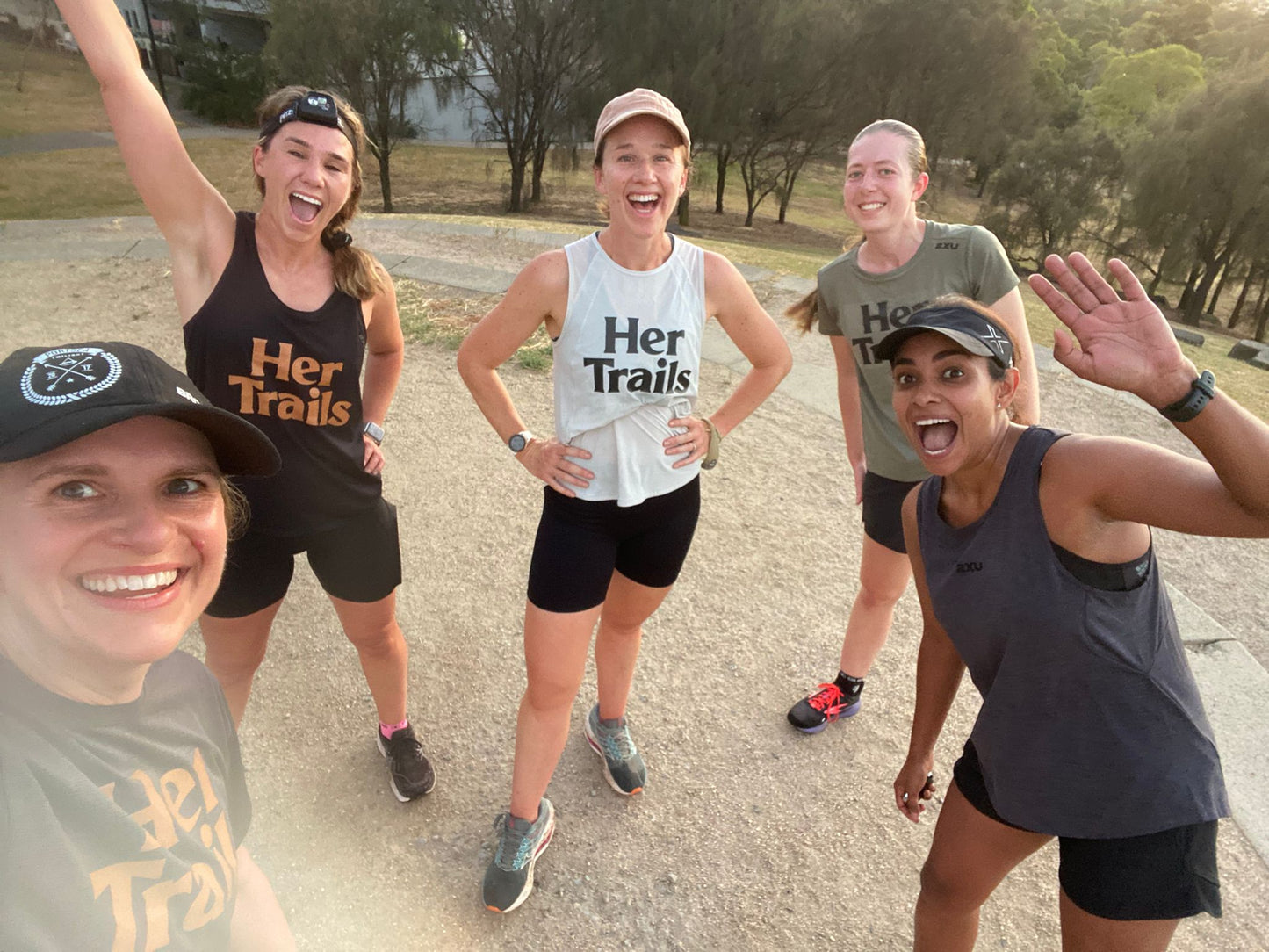 Her Trails x 2XU Light Speed Tech Singlet